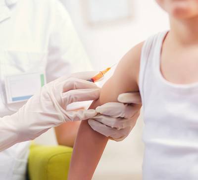 Vacina contra meningite: saiba como se proteger da doença