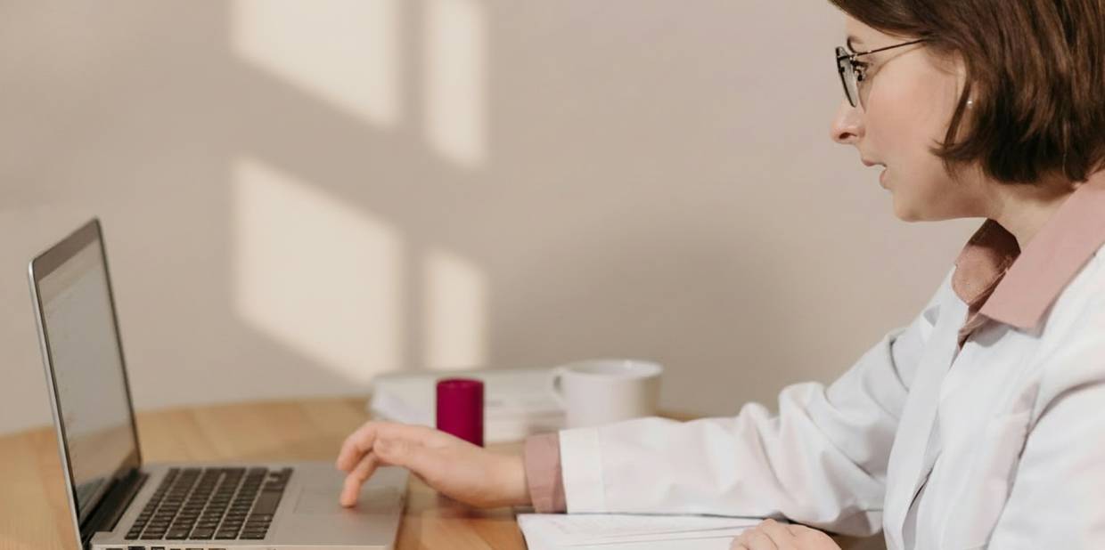 Mulheres na saúde: protagonismo que impacta o cuidado