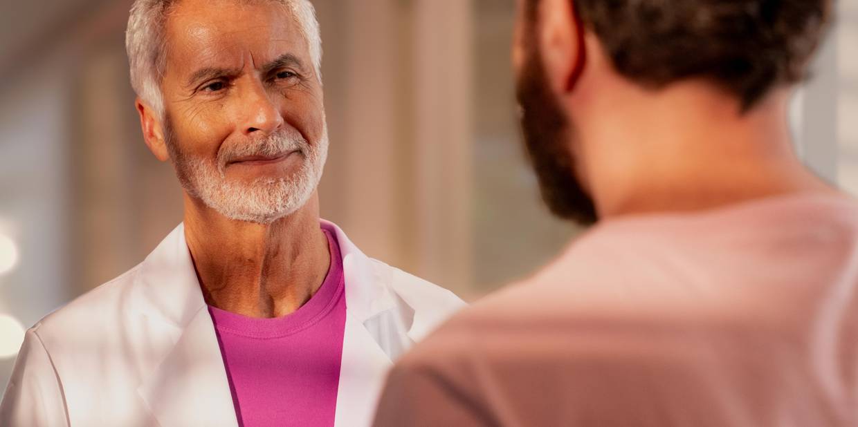 O que é um médico de família e comunidade e por que esse modelo é diferente do plano tradicional