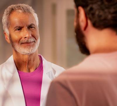 O que é um médico de família e comunidade e por que esse modelo é diferente do plano tradicional