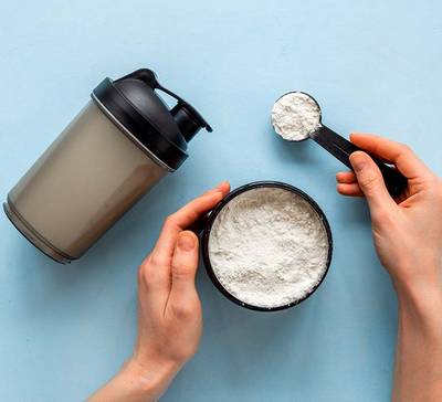 Whey protein: tire todas as suas dúvidas e veja receitas