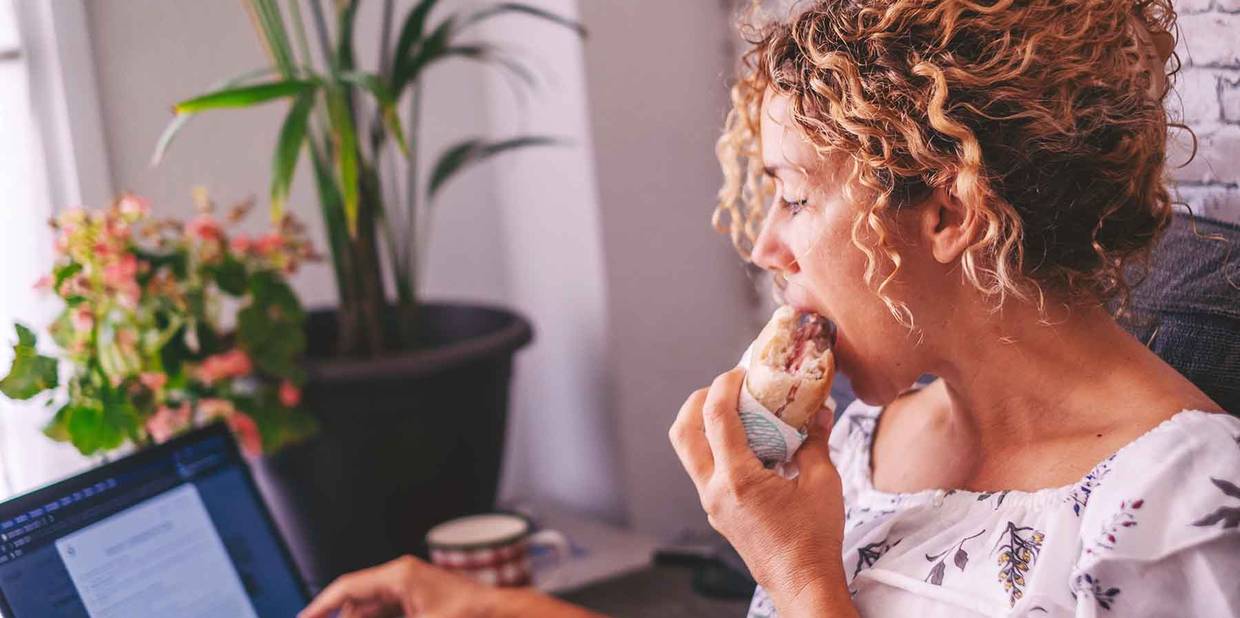 Híbrido, presencial ou remoto: o trabalho afeta a alimentação?