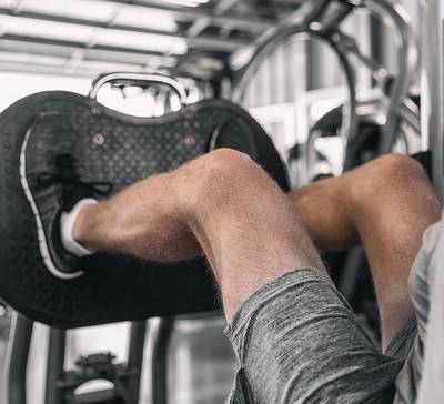 Como aliviar dor no joelho? Causas, sintomas e o método PRICE