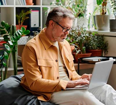 Quais são os problemas de ficar muito tempo sentado?