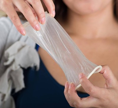 Camisinha feminina: veja como colocar