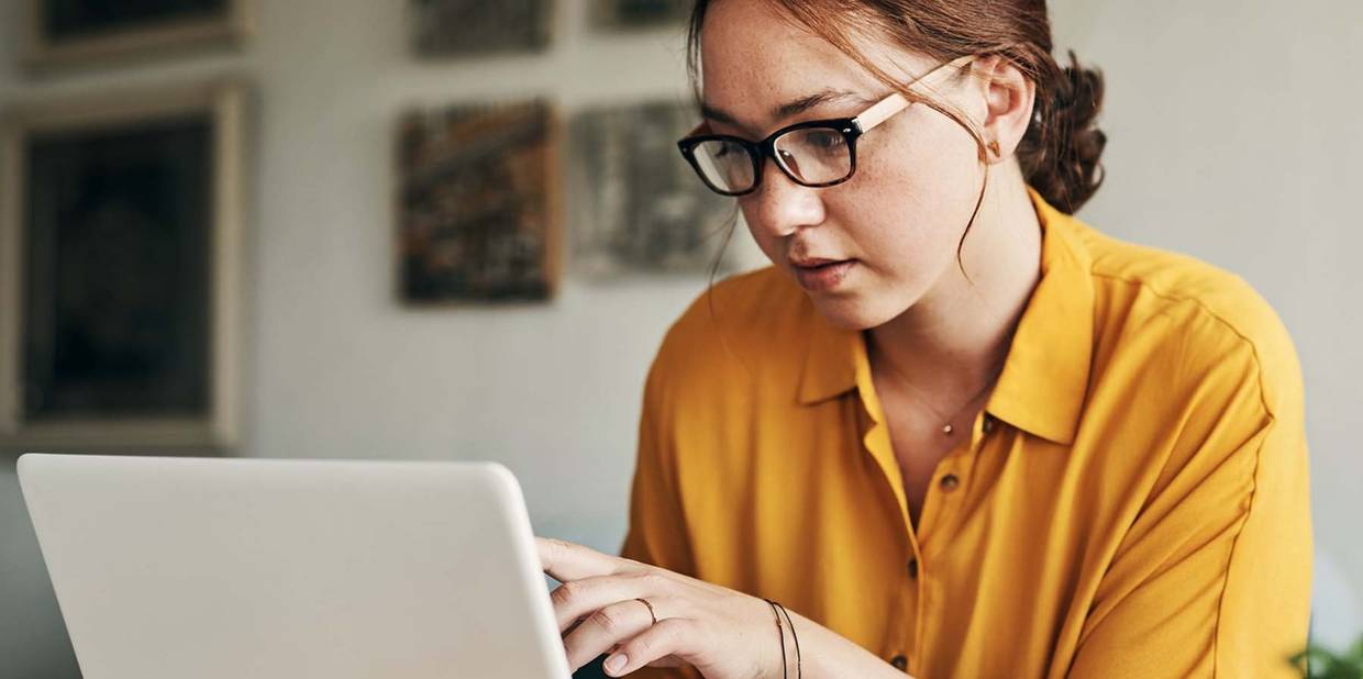 O que são e quais os tipos de relações de trabalho? Entenda