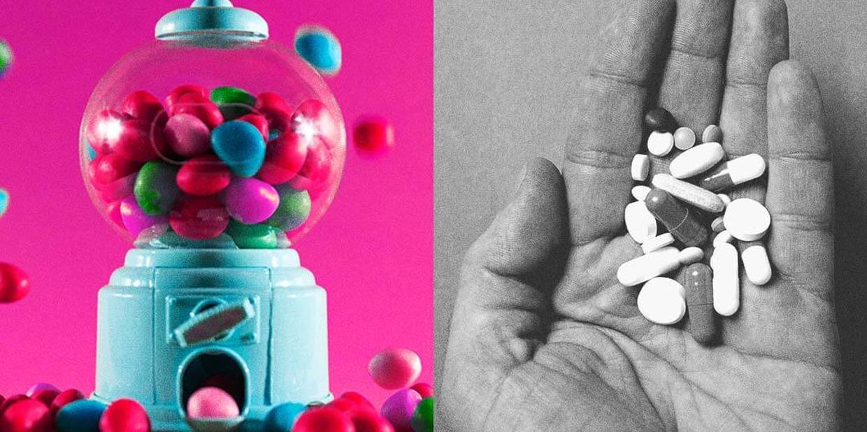 Imagem dividida em duas. À esquerda uma foto de doces coloridos. À direita, uma foto em preto e branco de uma mão segurando remédios