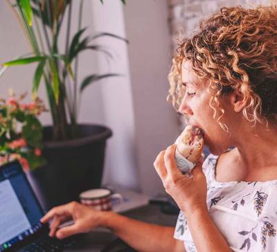 Híbrido, presencial ou remoto: o trabalho afeta a alimentação?