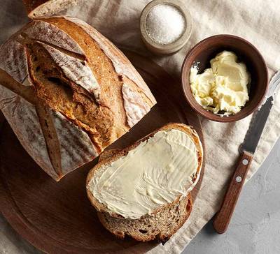 Diferenças entre manteiga, margarina e ghee: qual a melhor?