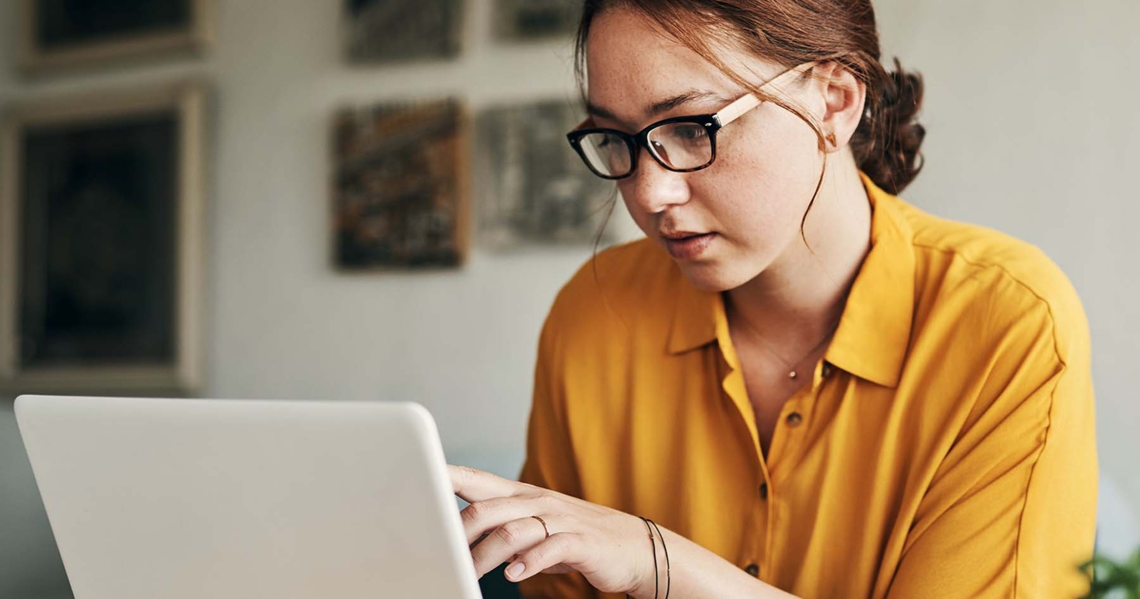 O que são e quais os tipos de relações de trabalho? Entenda