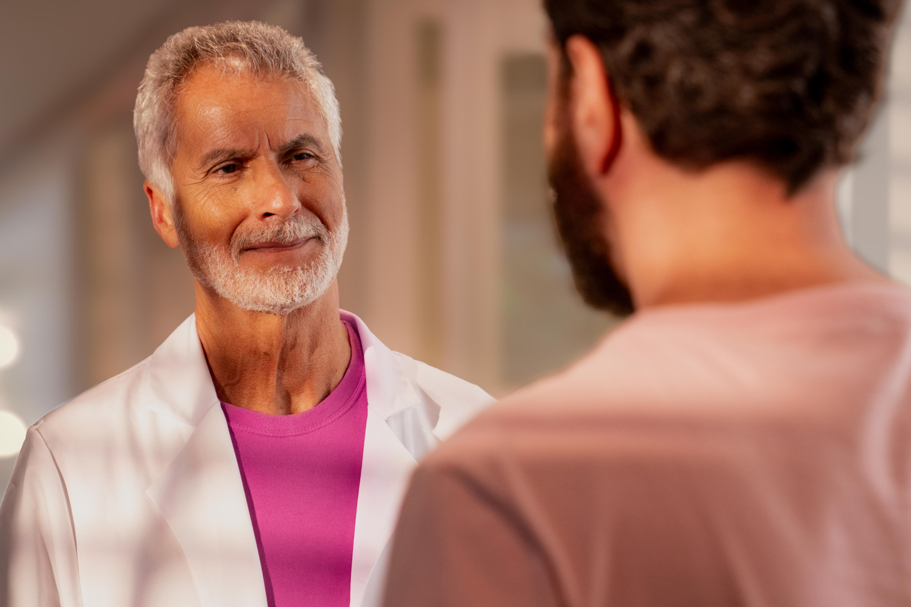 O que é um médico de família e comunidade e por que esse modelo é diferente do plano tradicional