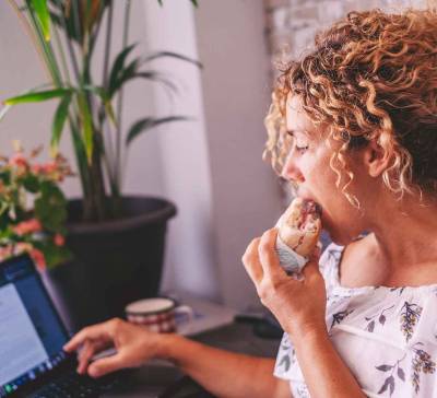 Híbrido, presencial ou remoto: o trabalho afeta a alimentação?