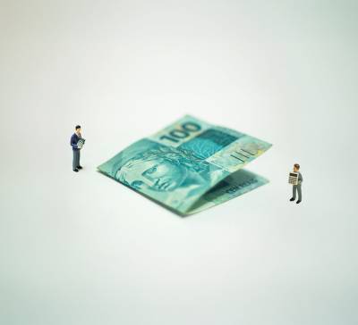 Como calcular a folha de pagamento? Aprenda agora